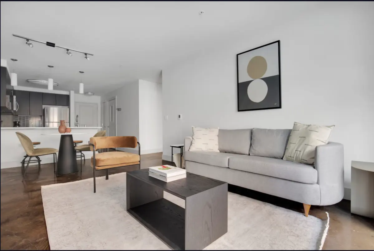 استوديو • جيليز